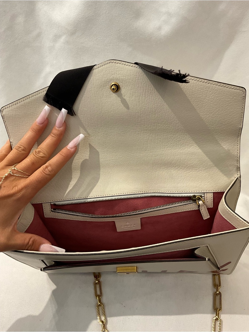 Gucci Bag - Picture 4 of 8